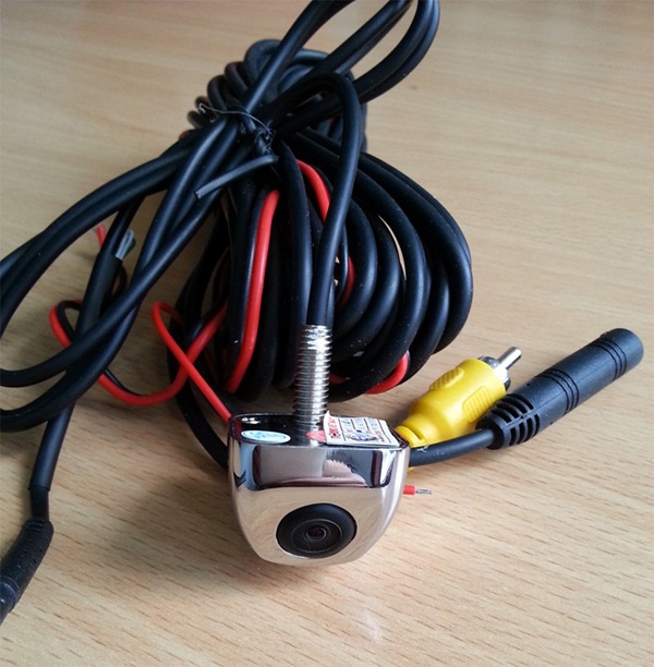 Camera lùi xe ô tô con